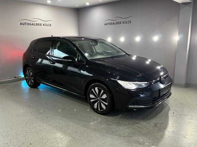 Volkswagen Golf VIII Limousine Move